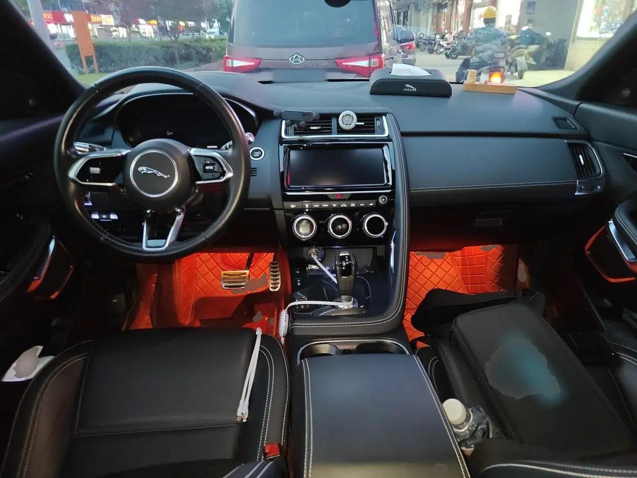 Jaguar E-PACE  — миниатюра 10