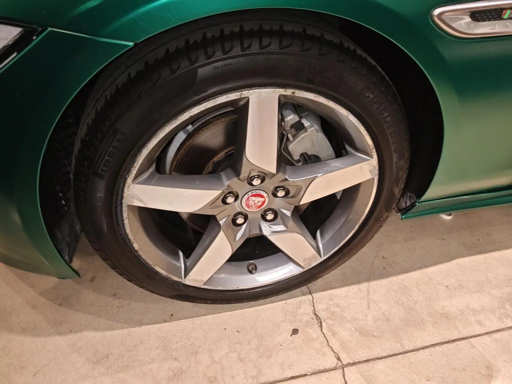 Jaguar XE 2015 2.0T 200 PS R-Sport — миниатюра 8