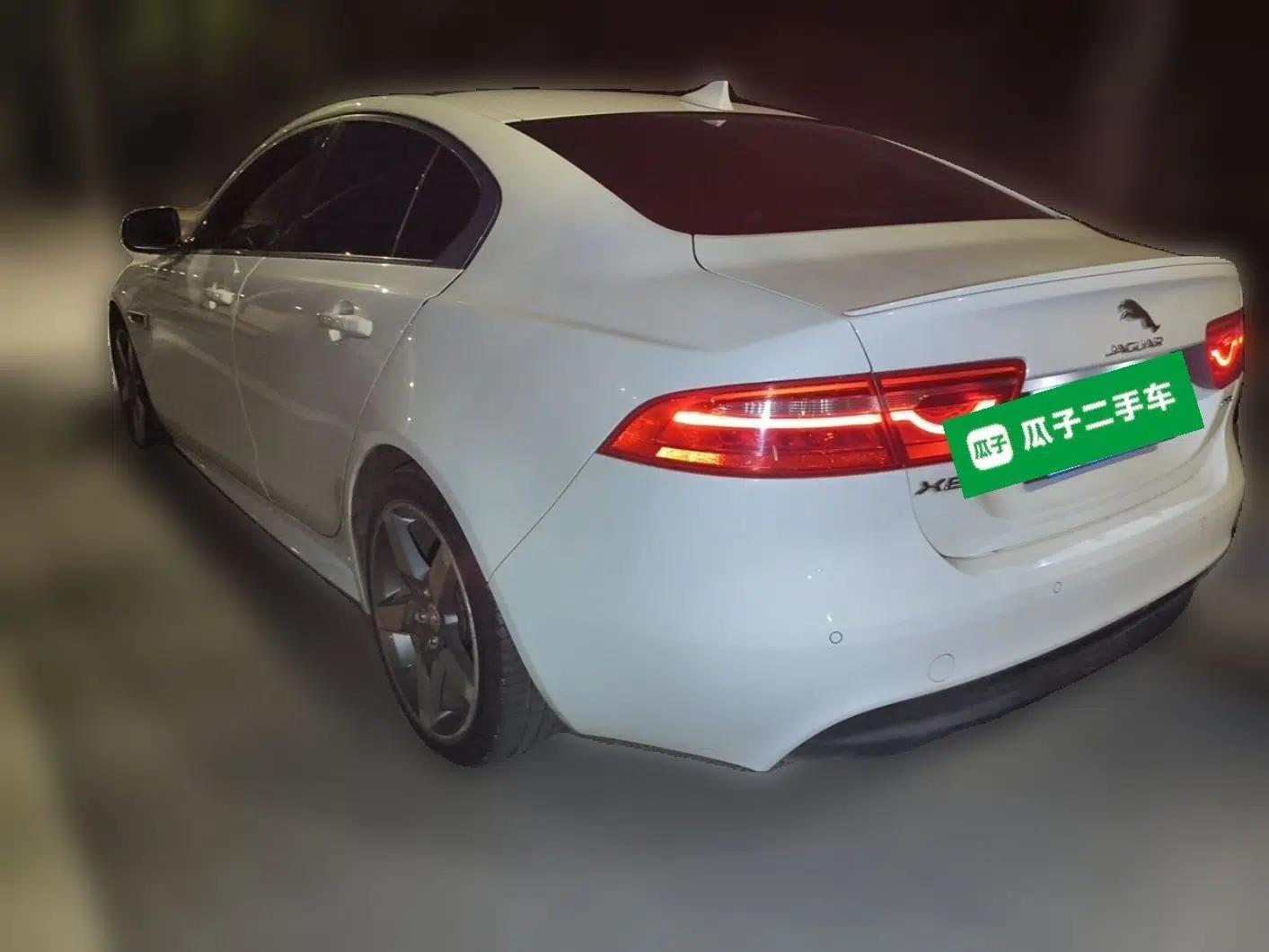 Jaguar XE 2015 2.0T 200 PS R-Sport — миниатюра 4