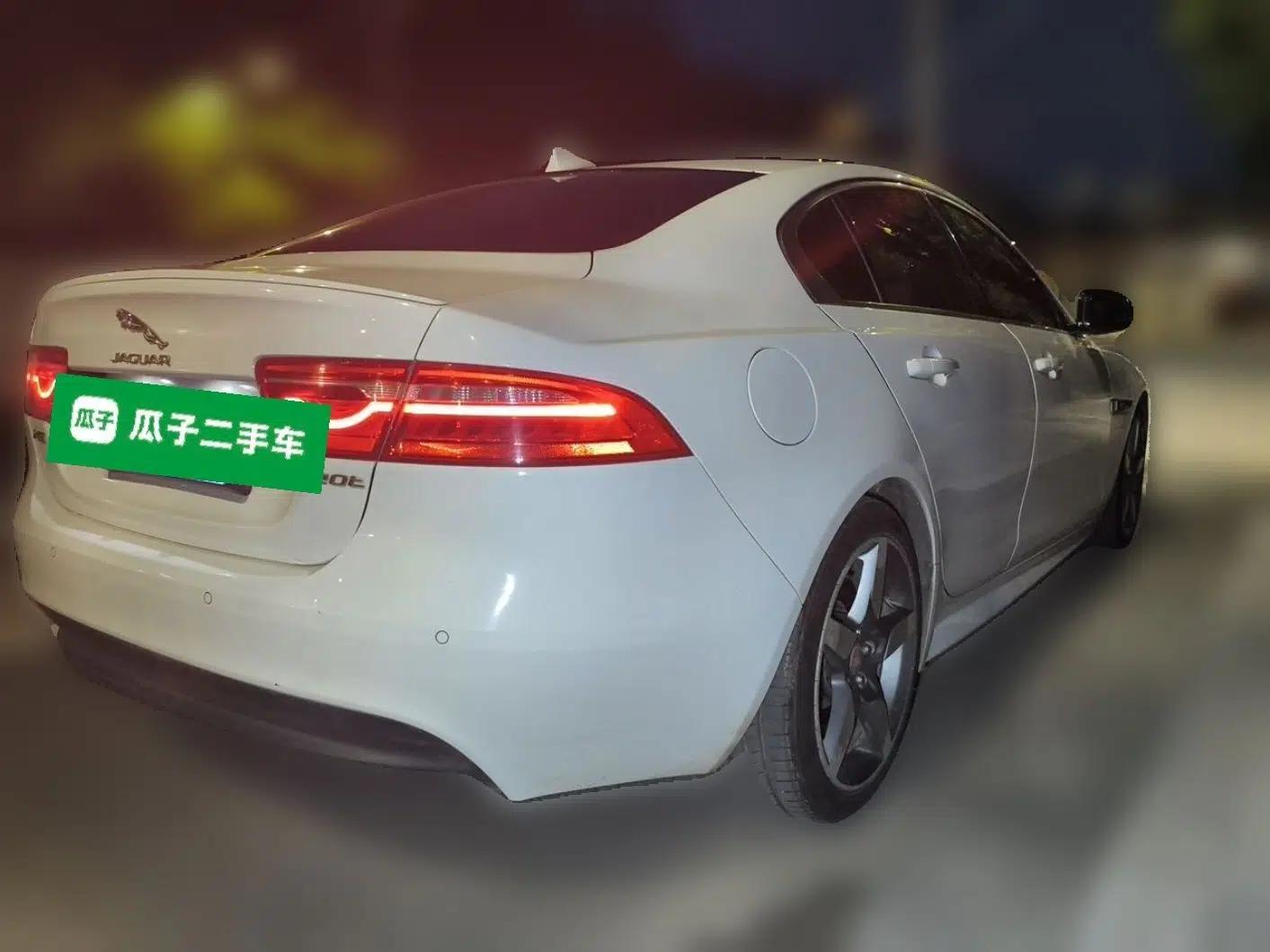 Jaguar XE 2015 2.0T 200 PS R-Sport — миниатюра 6