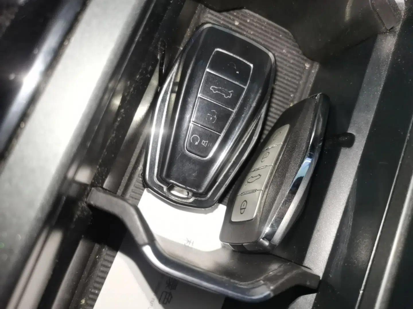 Geely Auto Haoyue L 2024 2.0T DCT Prestige Version — миниатюра 12