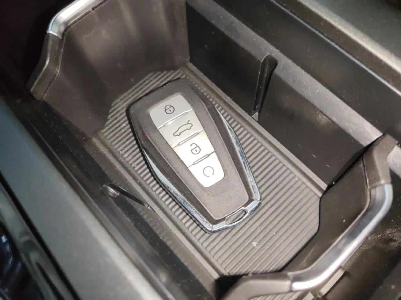 Geely Auto Haoyue L 2025 2.0T DCT Luxury Edition — миниатюра 12