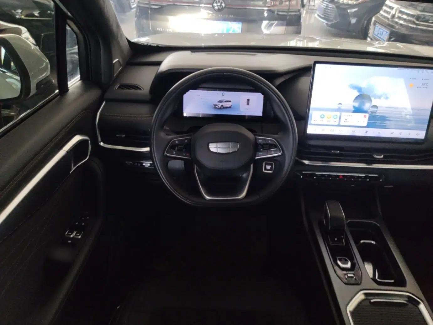 Geely Auto Haoyue L 2025 2.0T DCT Luxury Edition — миниатюра 14