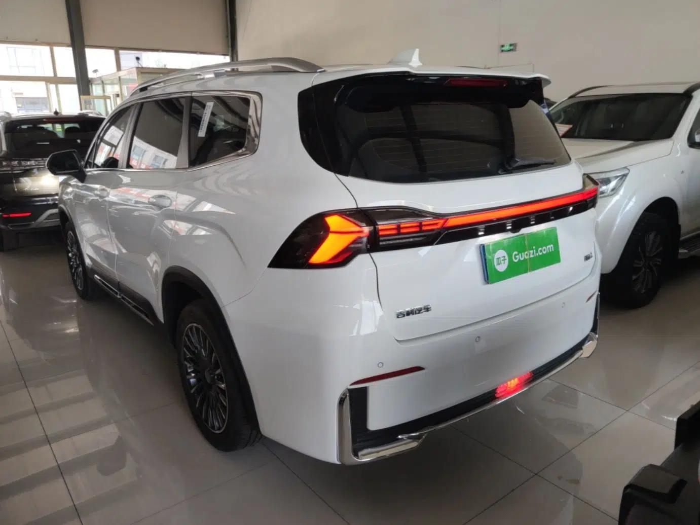 Geely Auto Haoyue L 2025 2.0T DCT Luxury Edition — миниатюра 4