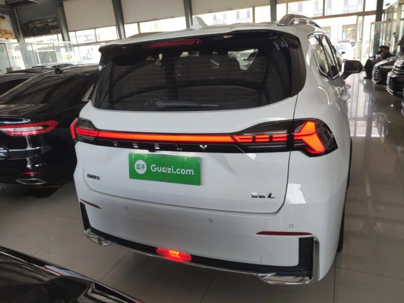 Geely Auto Haoyue L 2025 2.0T DCT Luxury Edition — миниатюра 5
