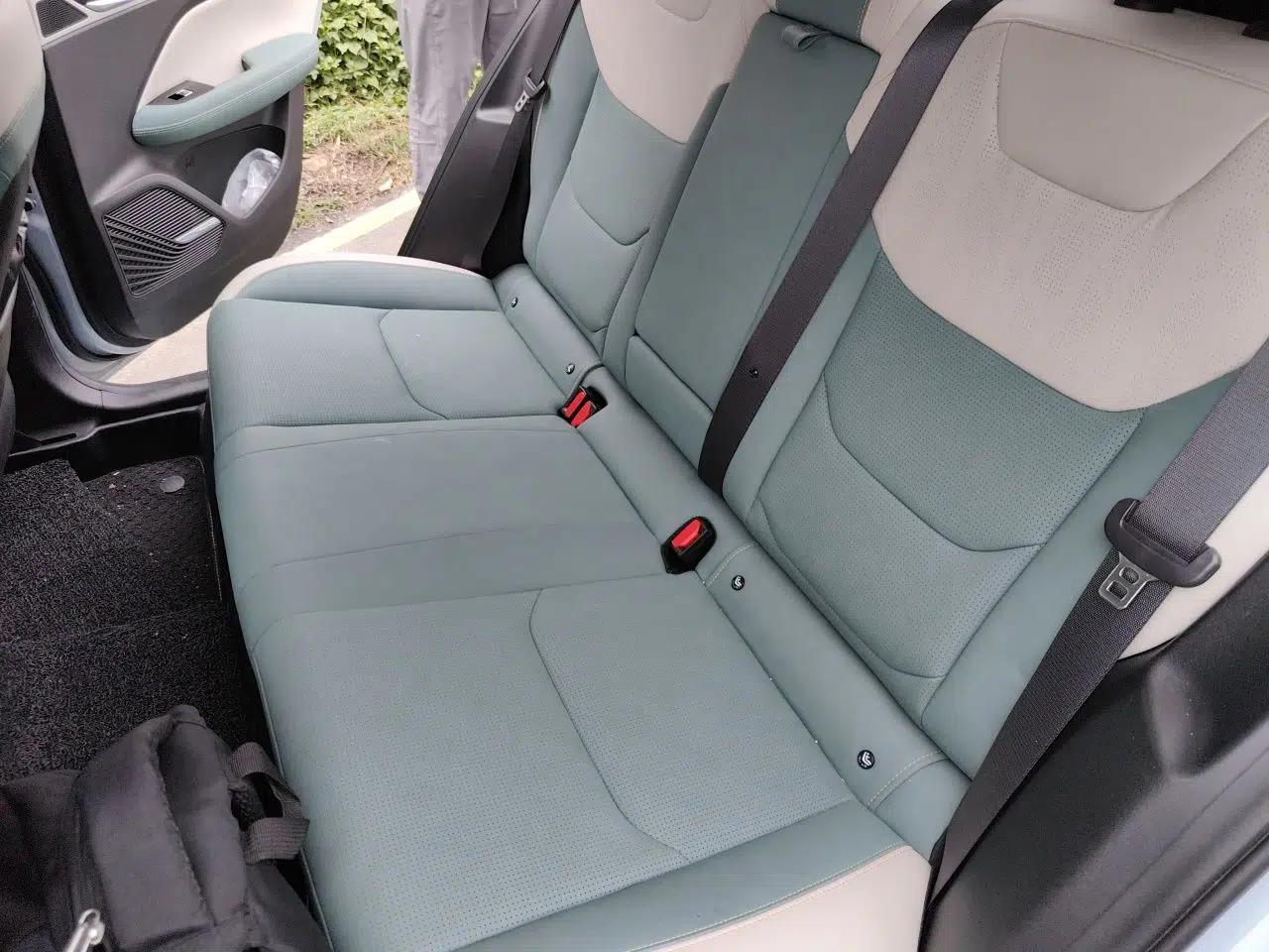 Geely Auto Emgrand L HiP 2022 1.5TD-DHT Pro 100KM Super Swift — миниатюра 18