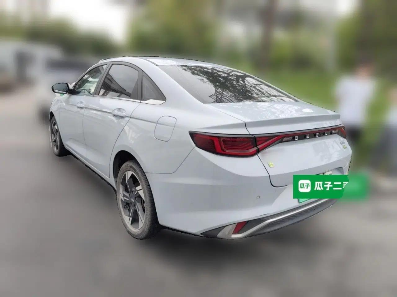 Geely Auto Emgrand L HiP 2022 1.5TD-DHT Pro 100KM Super Swift — миниатюра 4
