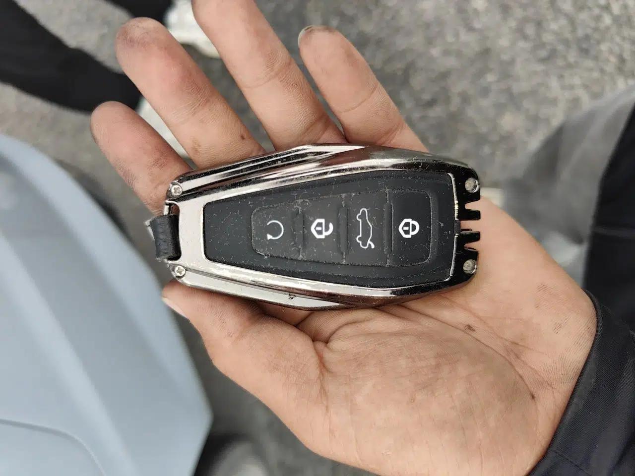 Geely Auto Emgrand L HiP 2022 1.5TD-DHT Pro 100KM Super Swift — миниатюра 9