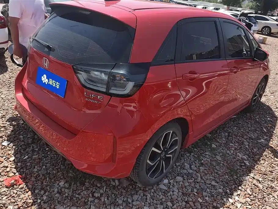 LIFE 2021 1.5L CVT SPORT Edition — миниатюра 3