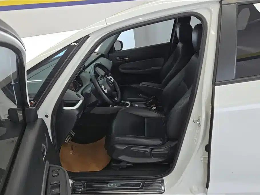 LIFE 2021 1.5L CVT SPORT Edition — миниатюра 9