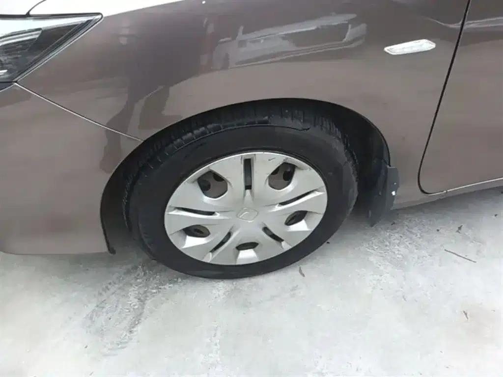 2016 Honda Greiz 1.5L CVT Classic Edition — миниатюра 23