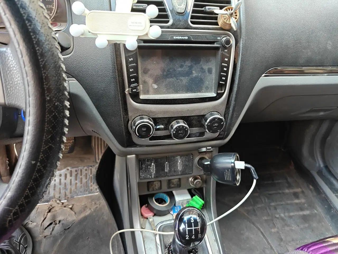 Geely Auto Classic Emgrand 2013 Sedan 1.5L Manual Entry-Level Model — миниатюра 14