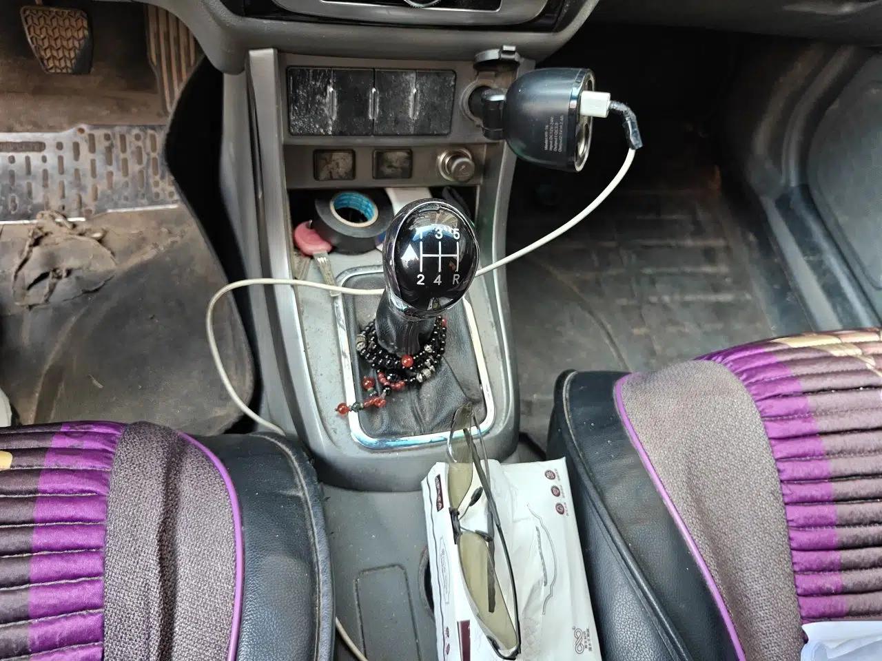 Geely Auto Classic Emgrand 2013 Sedan 1.5L Manual Entry-Level Model — миниатюра 15