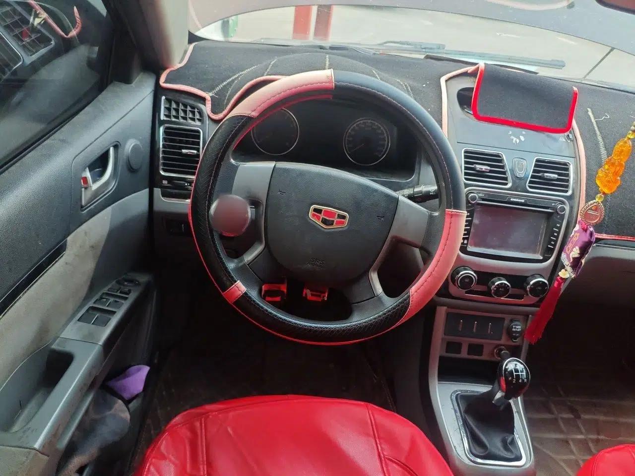 Geely Auto Classic Emgrand 2013 Sedan 1.5L Manual Entry-Level Model — миниатюра 11