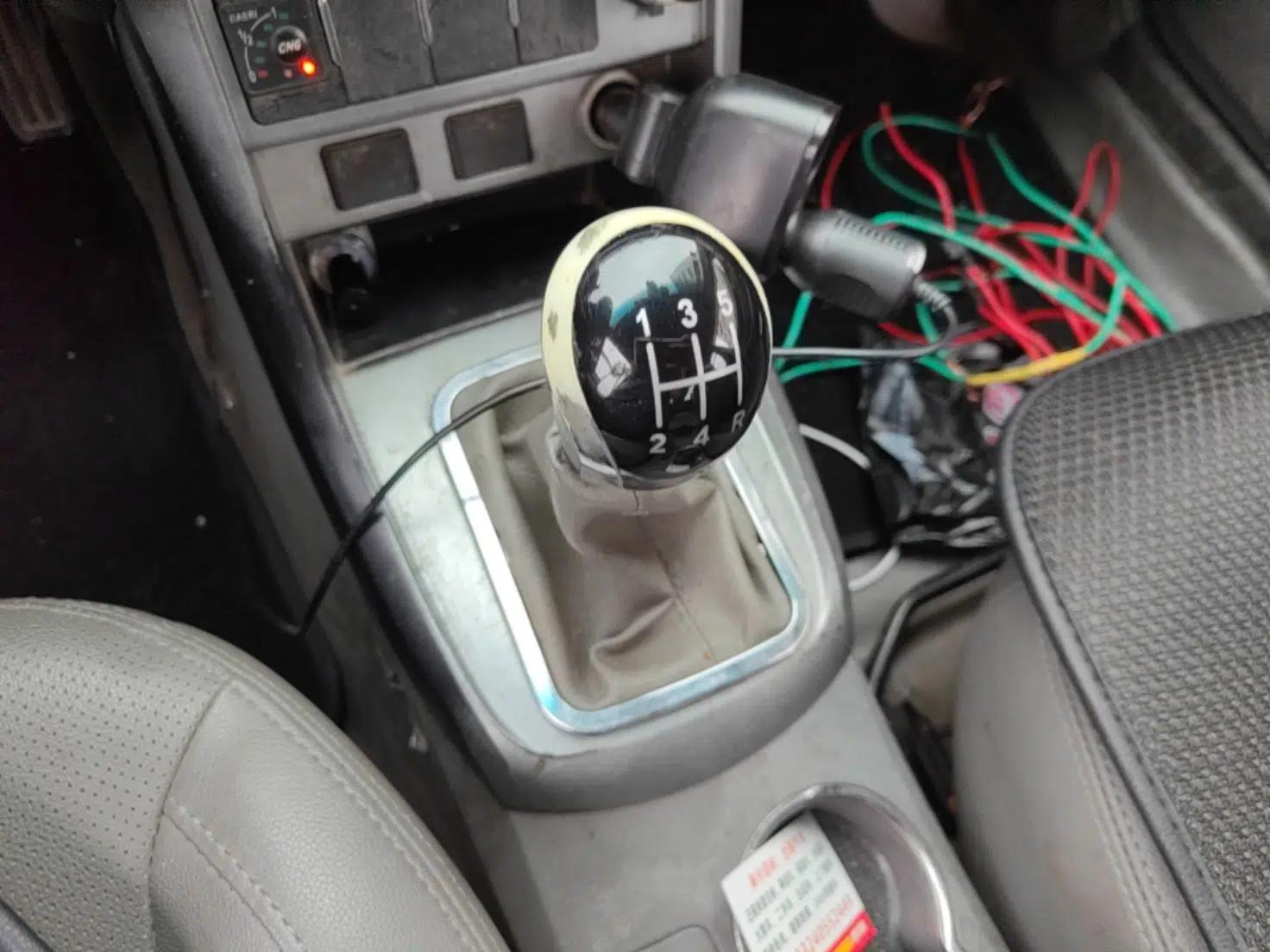 Geely Auto Classic Emgrand 2013 Sedan 1.8L Manual Entry-Level CNG Model — миниатюра 15