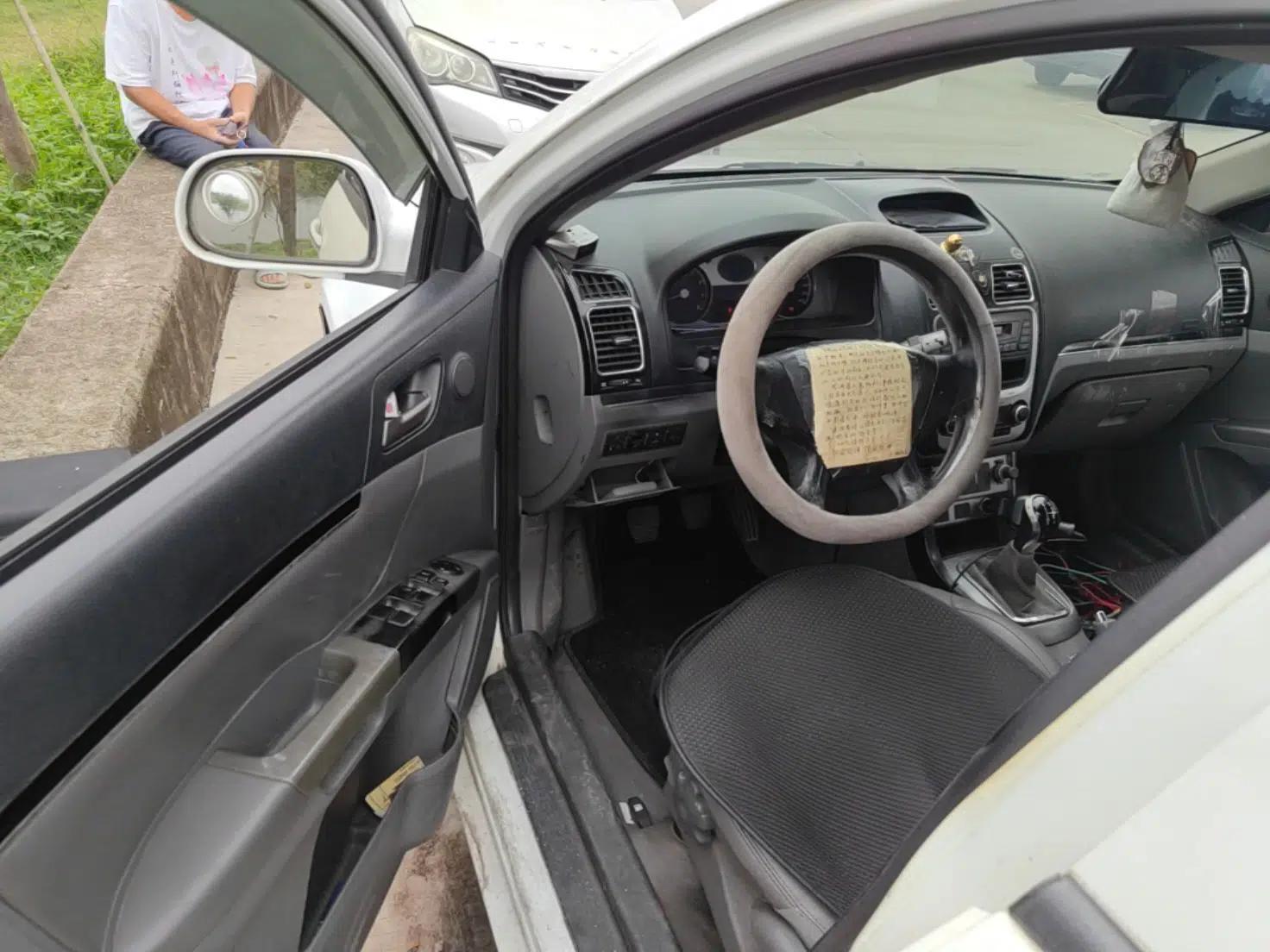 Geely Auto Classic Emgrand 2013 Sedan 1.8L Manual Entry-Level CNG Model — миниатюра 17
