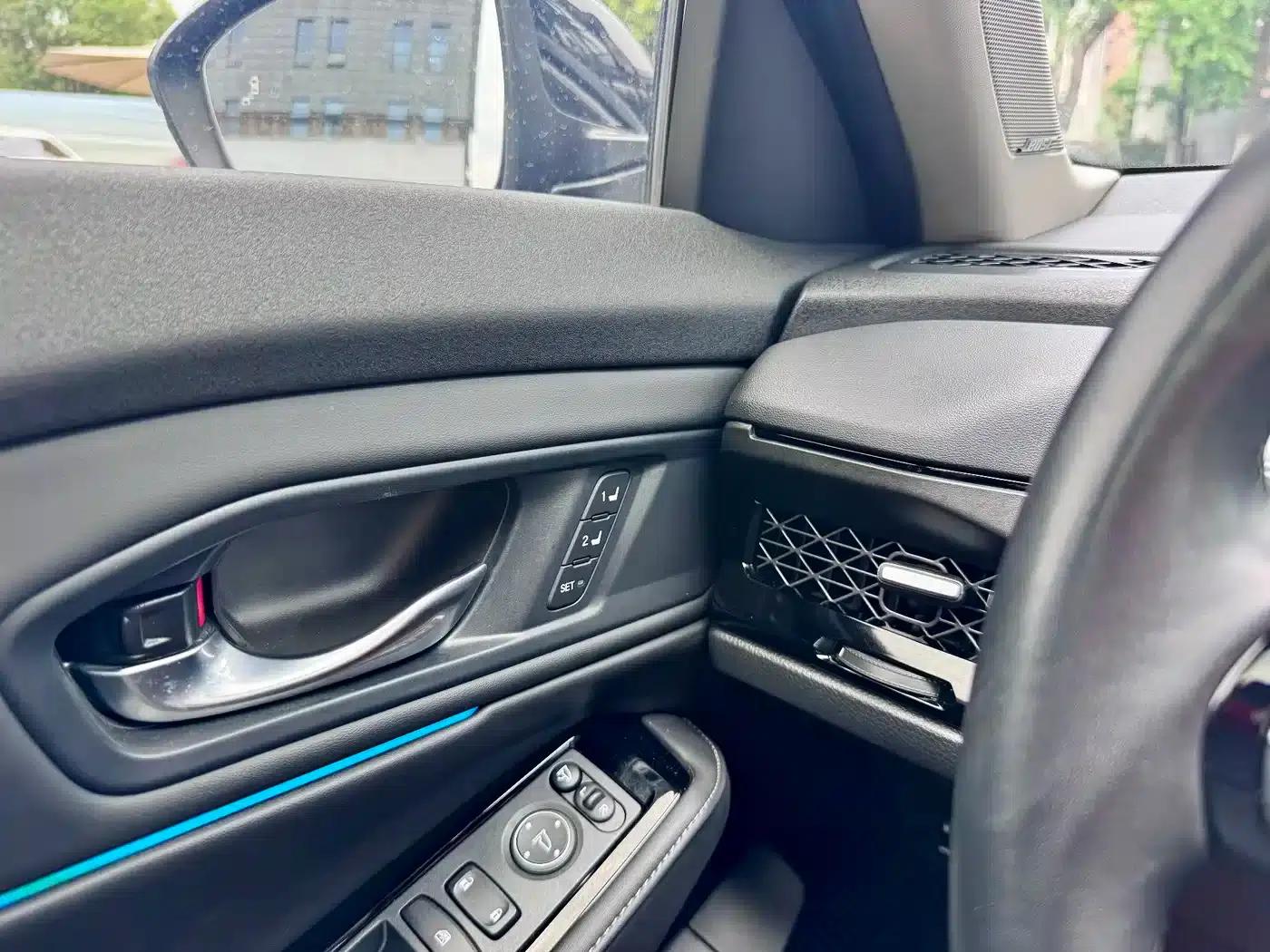 Accord PHEV 2023 2.0L e:PHEV Premium Edition — миниатюра 16