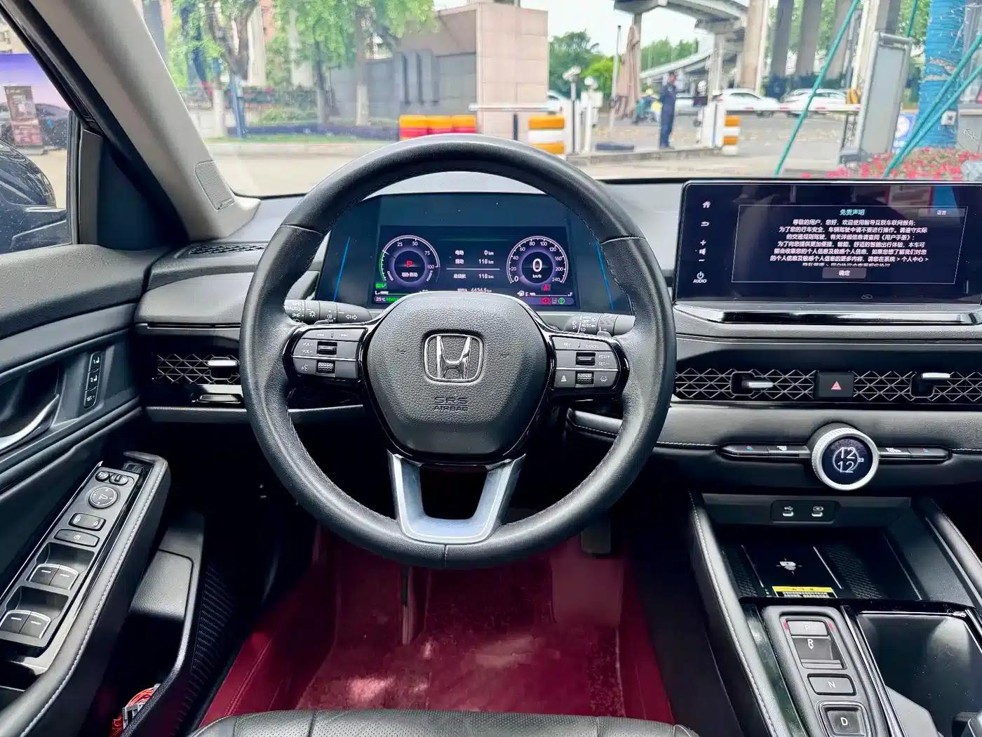 Accord PHEV 2023 2.0L e:PHEV Premium Edition — миниатюра 8