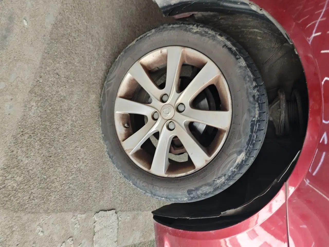 Geely Auto GC7 2013 1.5L Manual Luxury Model — миниатюра 8