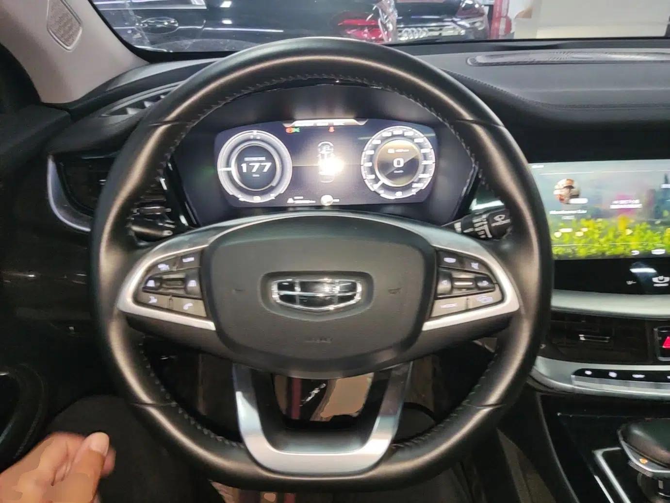 Geely Auto Emgrand GT New Energy 2022 1.5T PHEV Extended Range Prestige Version — миниатюра 14