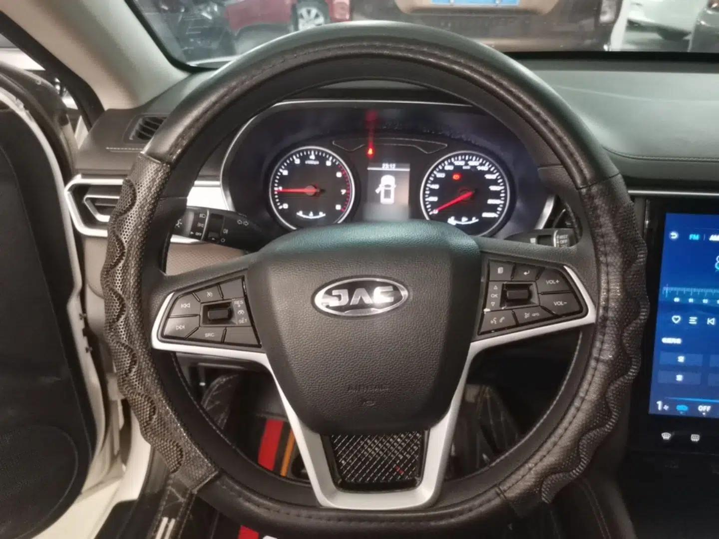 JAC Group J7 2020 1.5T CVT Elite Model — миниатюра 14