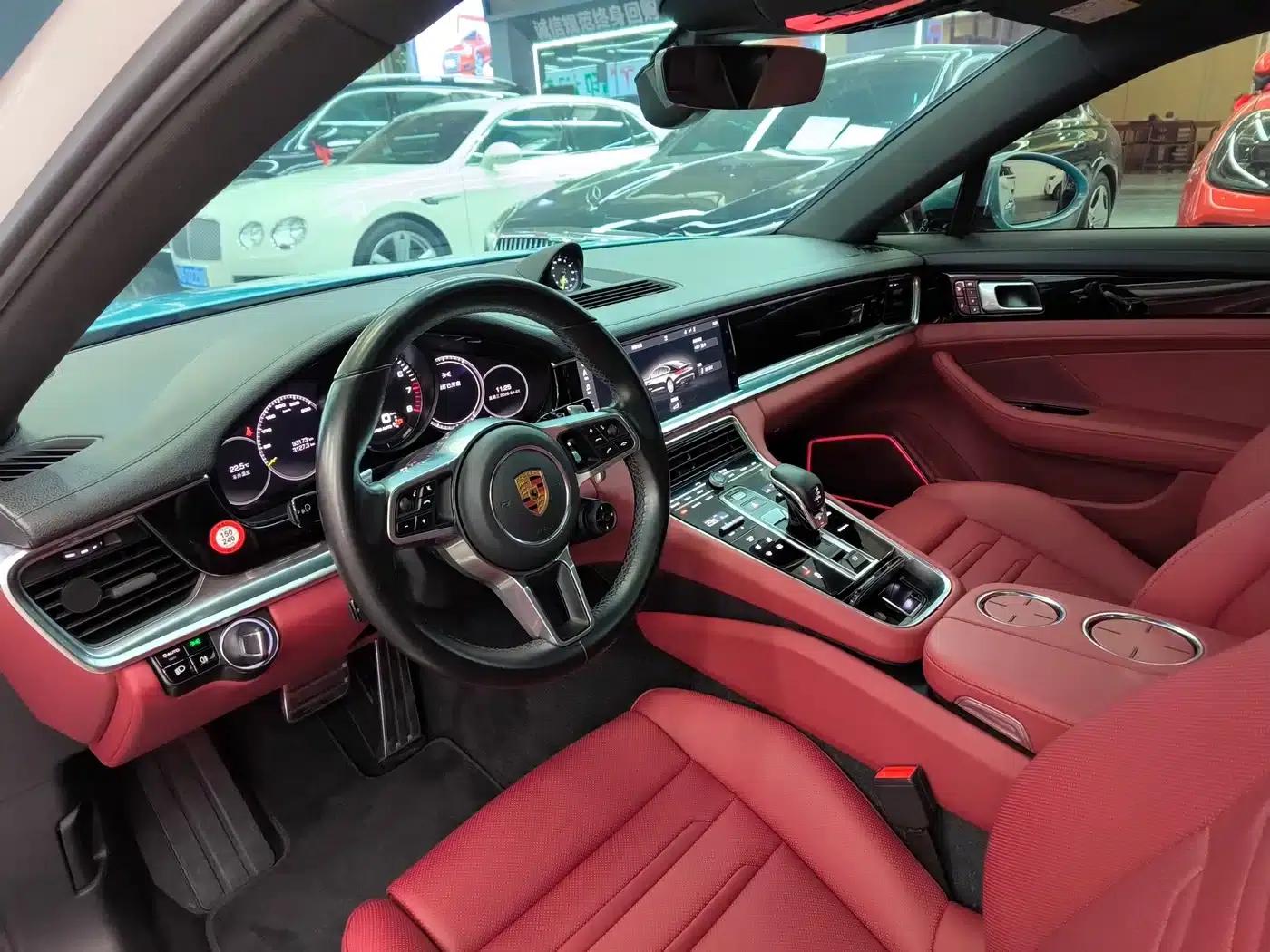 2017 Panamera 4 E-Hybrid Executive Long Wheelbase 2.9T — миниатюра 16