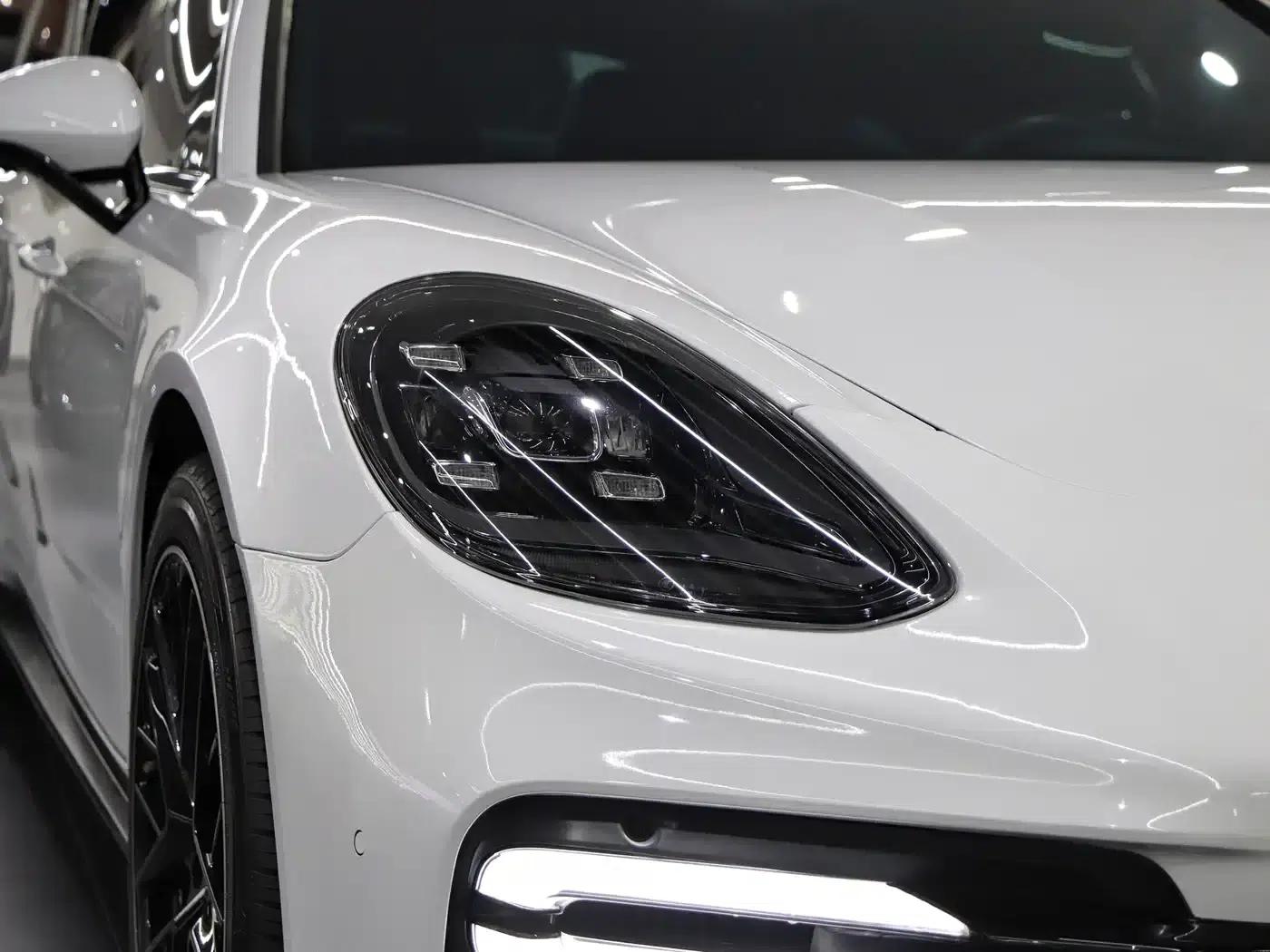 2017 Panamera 4 E-Hybrid Executive Long Wheelbase 2.9T — миниатюра 32