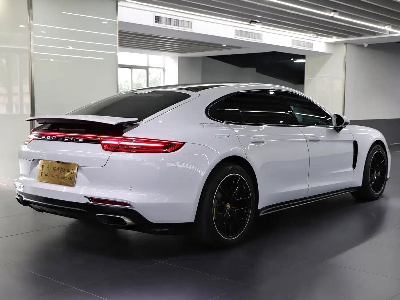 2017 Panamera 4 E-Hybrid Executive Long Wheelbase 2.9T — миниатюра 7