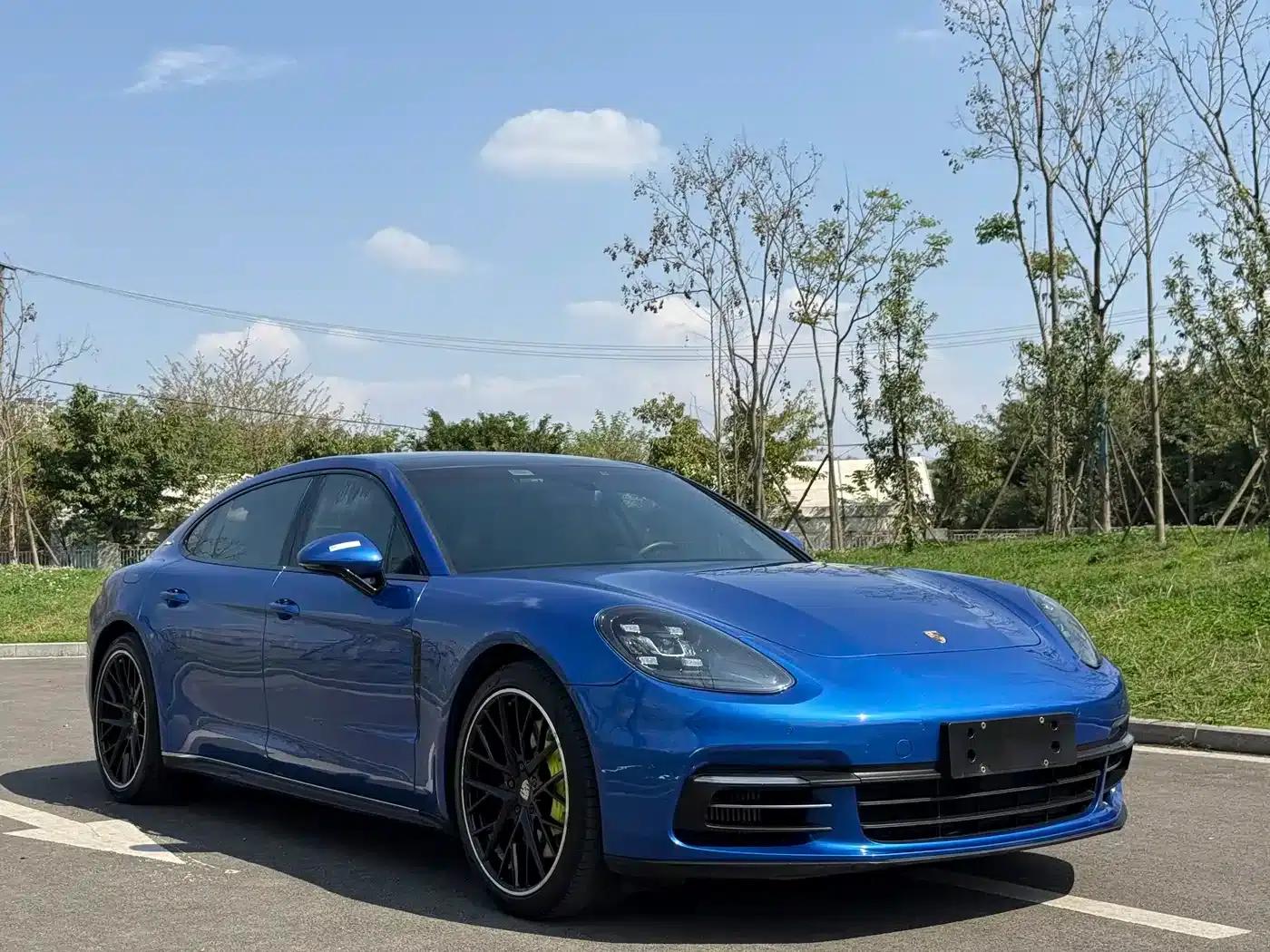 2017 Panamera 4 E-Hybrid Executive Long Wheelbase 2.9T — миниатюра 3
