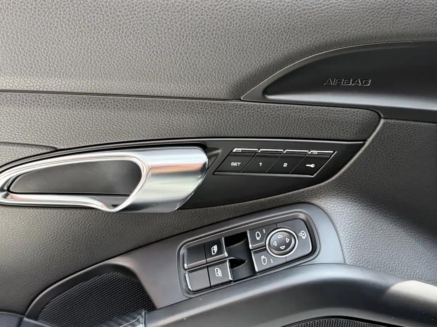 2015 Cayman Style Edition 2.7L — миниатюра 8
