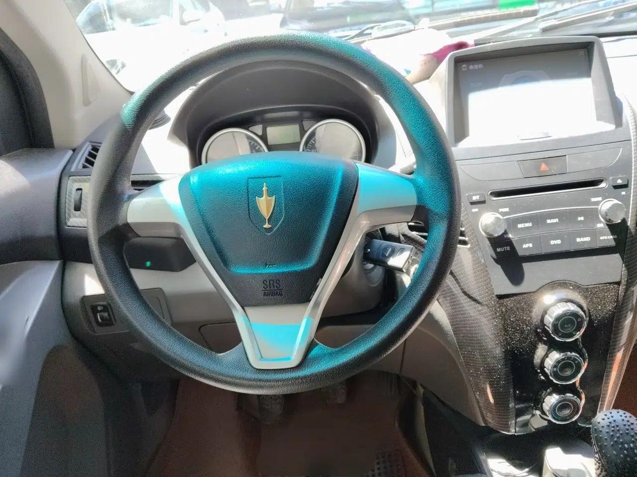 Jinbei Zhishang S30 2015 1.5L Manual Comfort Model — миниатюра 11