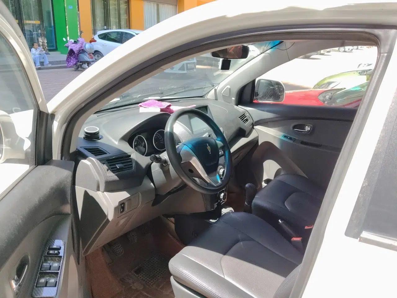 Jinbei Zhishang S30 2015 1.5L Manual Comfort Model — миниатюра 17