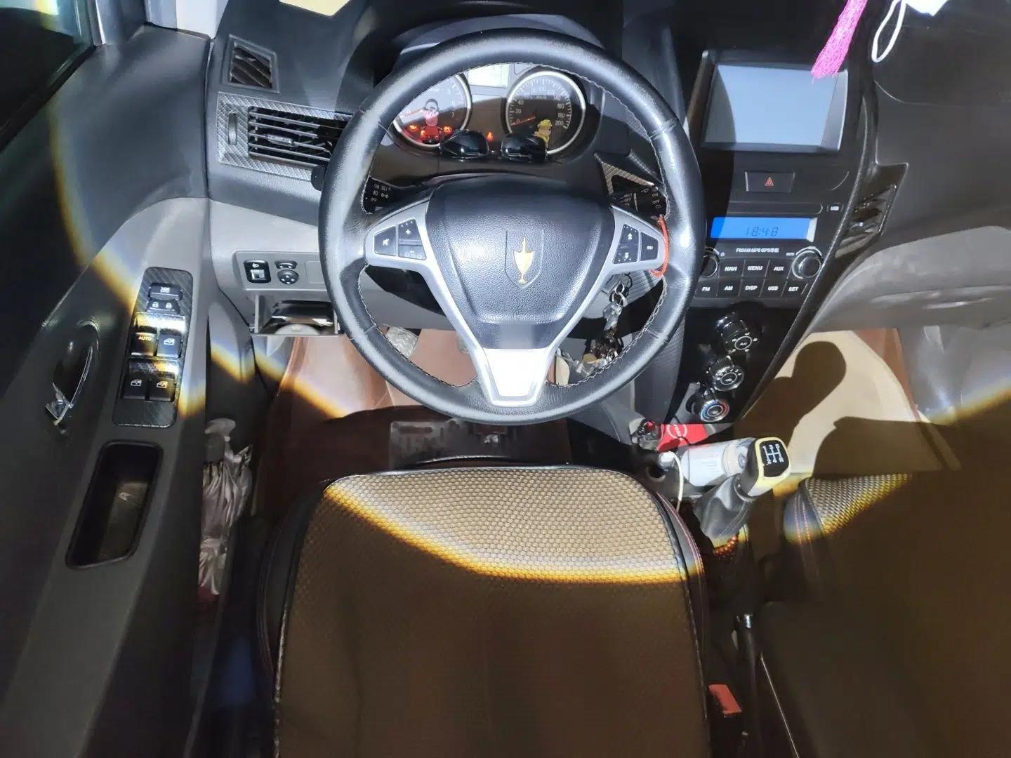 Jinbei Zhishang S30 2014 1.5L Manual Elite Model — миниатюра 11
