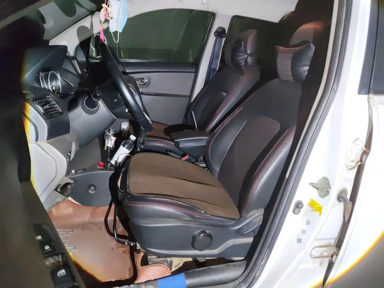 Jinbei Zhishang S30 2014 1.5L Manual Elite Model — миниатюра 16