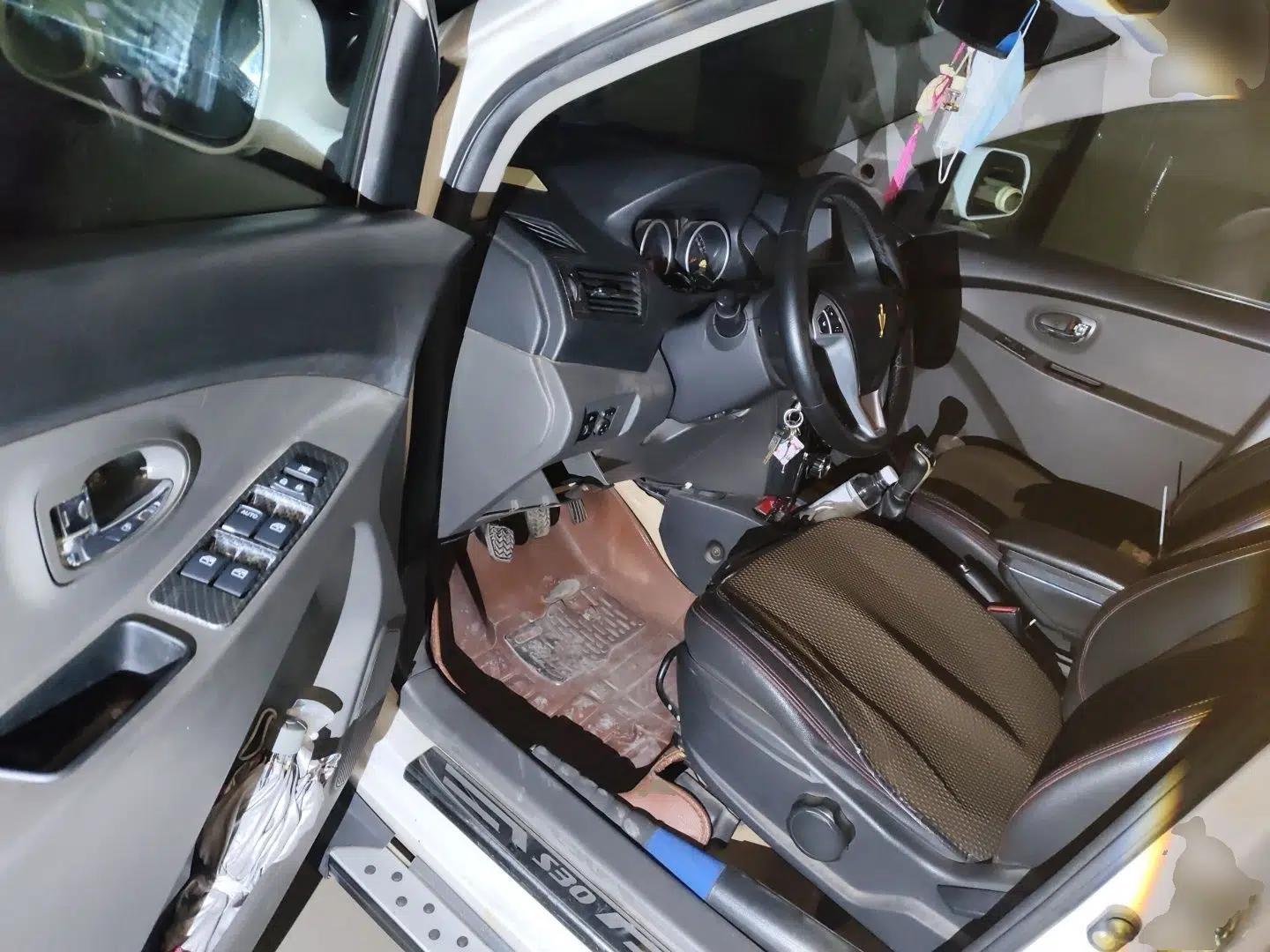 Jinbei Zhishang S30 2014 1.5L Manual Elite Model — миниатюра 17