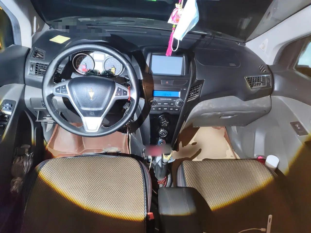 Jinbei Zhishang S30 2014 1.5L Manual Elite Model — миниатюра 10