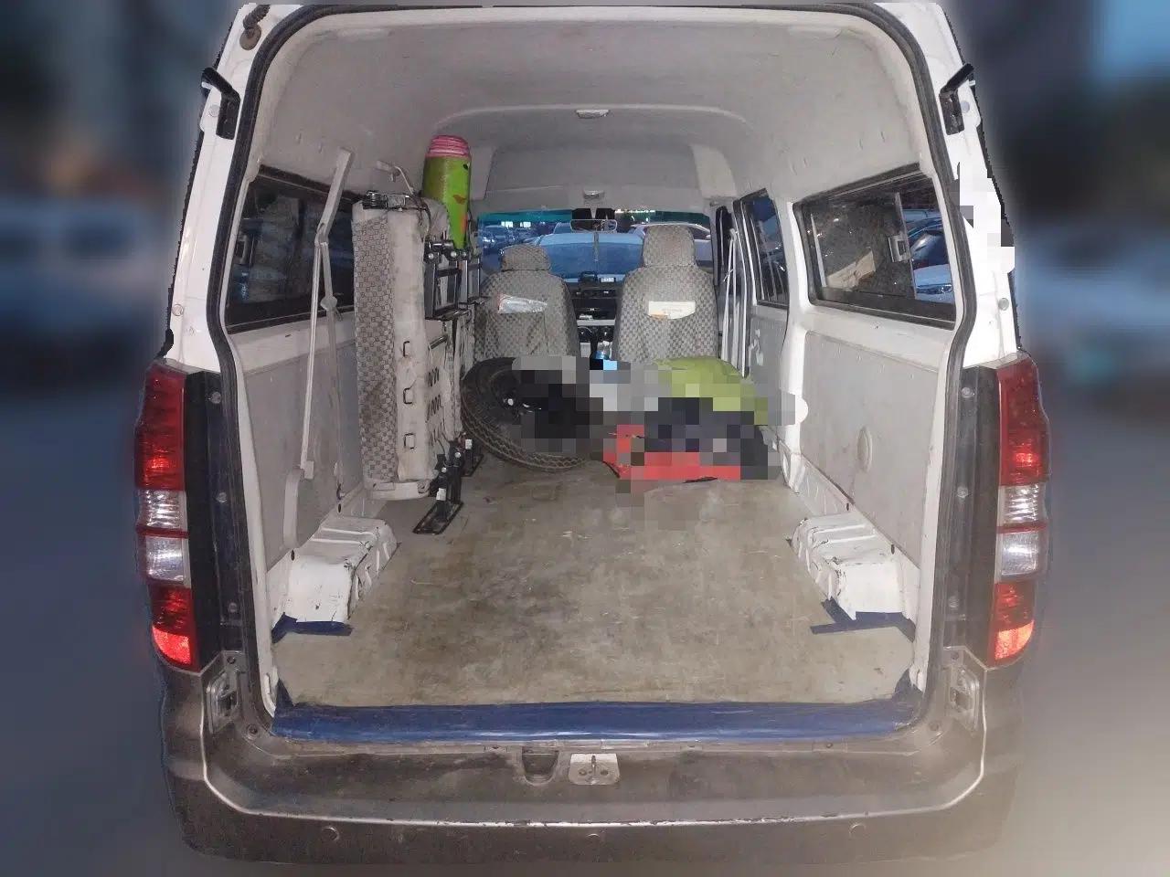 Jinbei Hiace X30 CNG 2023 1.5L Natural Gas Super-Enjoyment Passenger Van 5/6/7 Seats No Air Conditioning SWCC15M — миниатюра 20