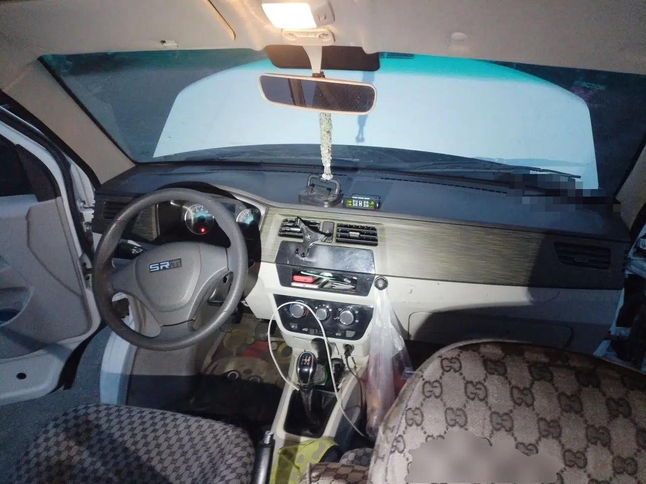 Jinbei Hiace X30 CNG 2023 1.5L Natural Gas Super-Enjoyment Passenger Van 5/6/7 Seats No Air Conditioning SWCC15M — миниатюра 10