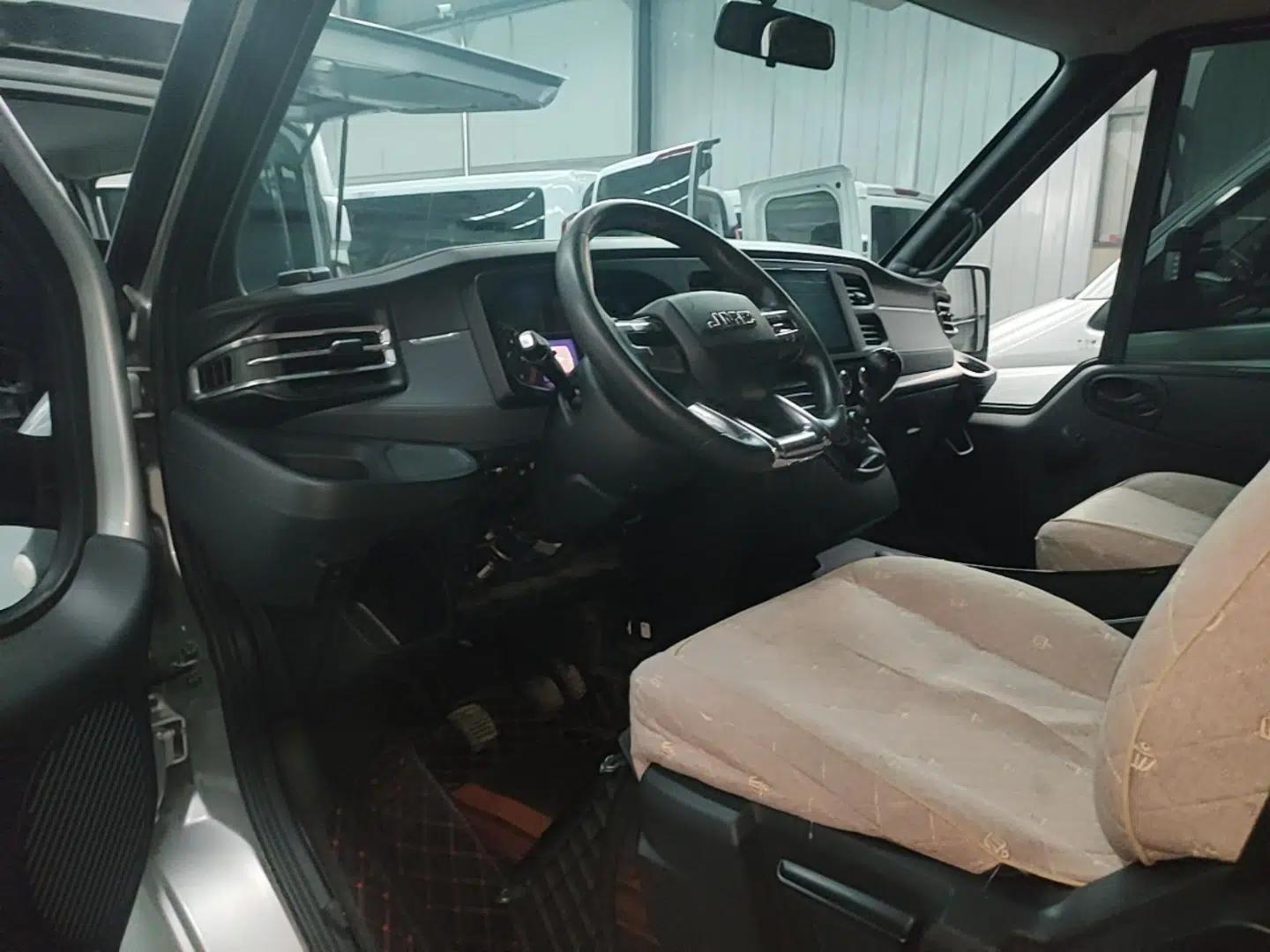 JMC Fushun 2023 2.0T Manual Mid-axle Mid-roof Commercial Multi-purpose 6-Seater Passenger Vehicle — миниатюра 19