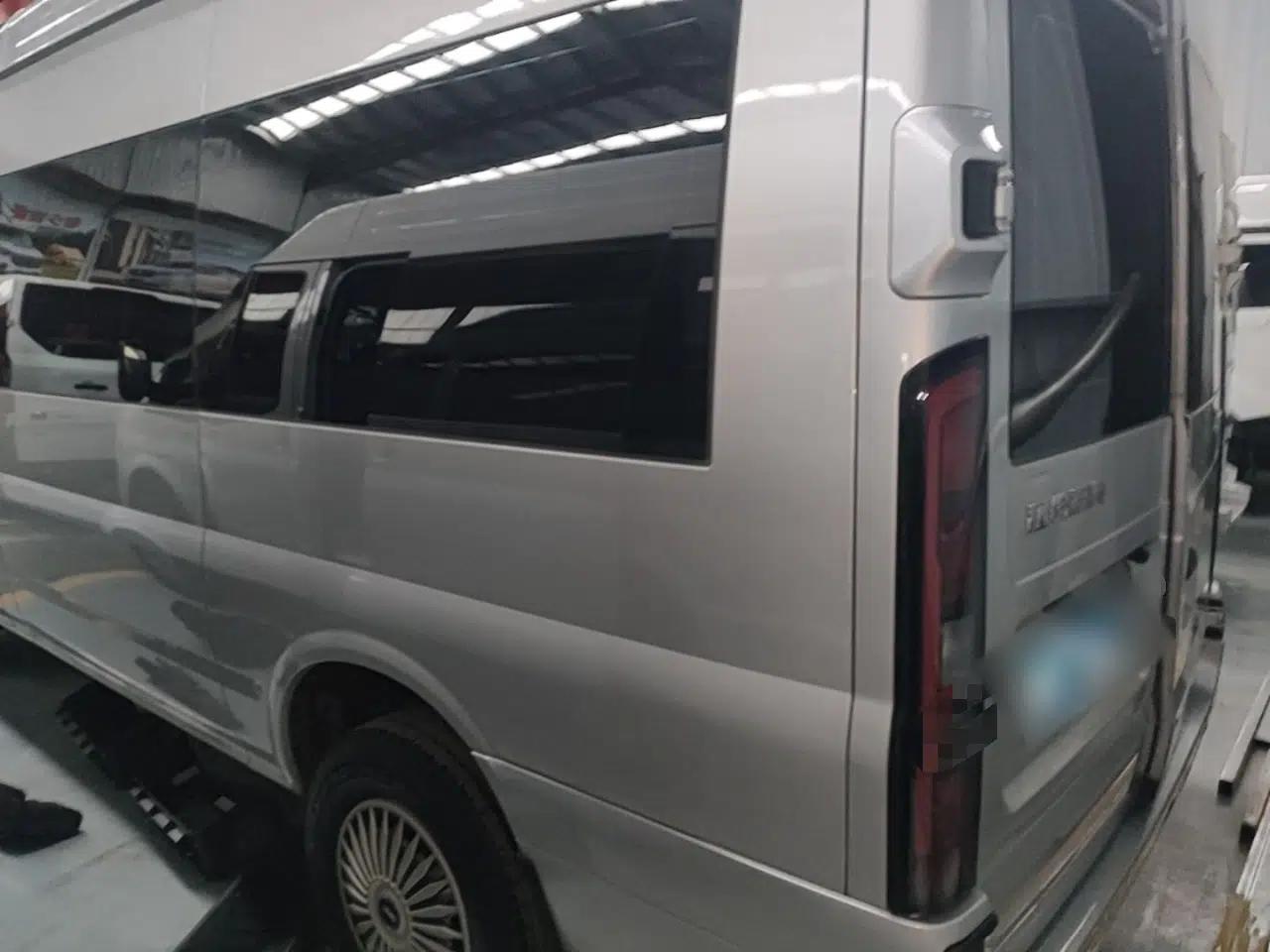 JMC Fushun 2023 2.0T Manual Mid-axle Mid-roof Commercial Multi-purpose 6-Seater Passenger Vehicle — миниатюра 4