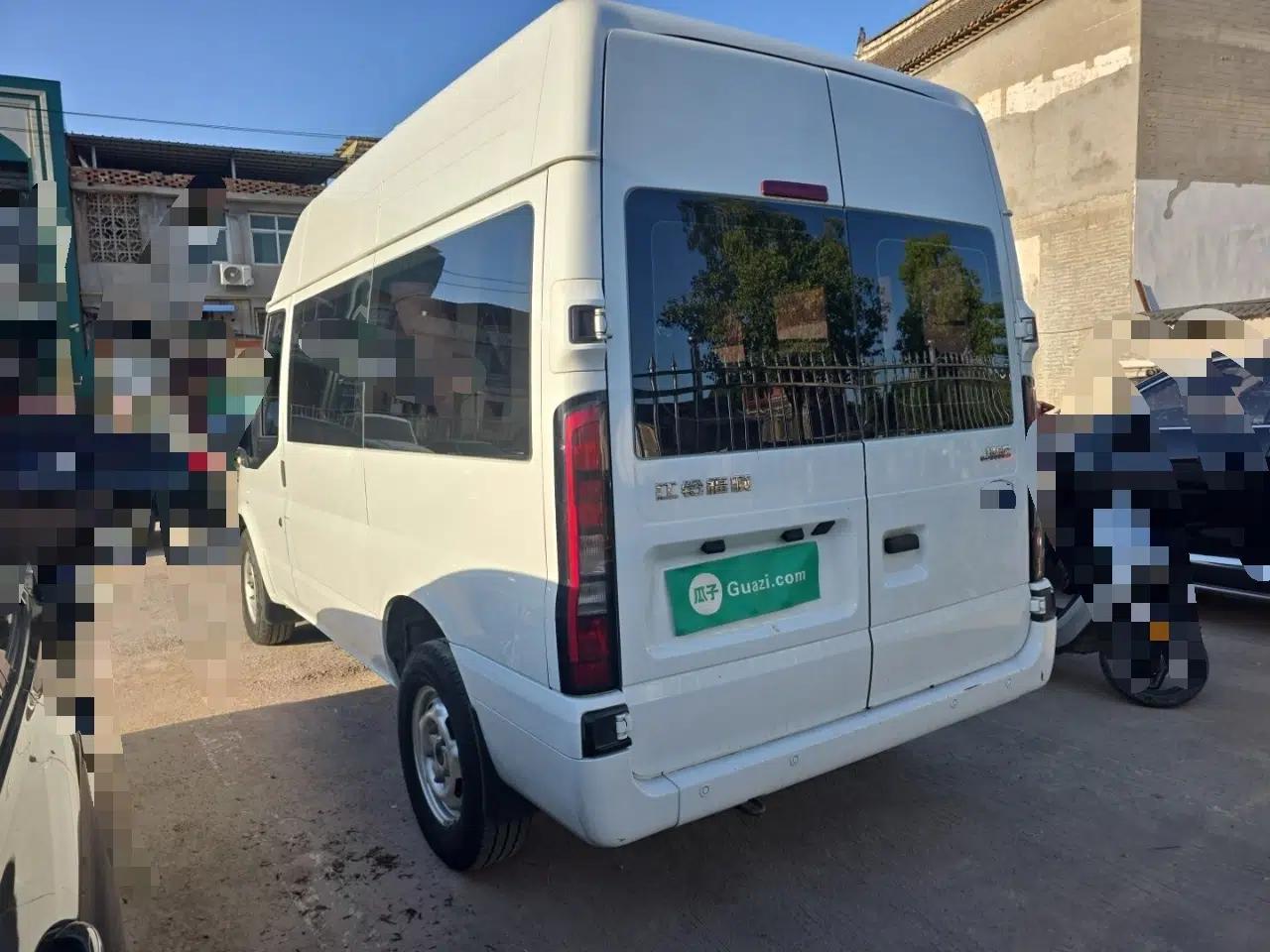 JMC Fushun 2023 2.0T Manual Short Wheelbase Mid-Height Passenger Version Business-Class 7-Seater (Non-Commercial) — миниатюра 4