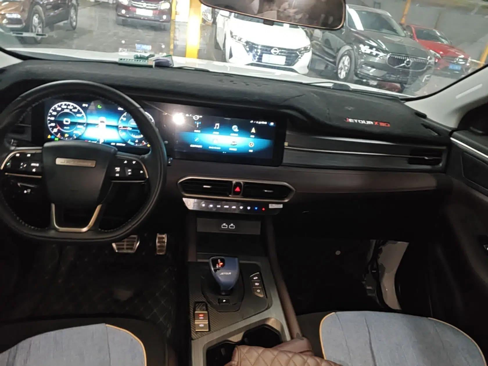 JETOUR X90 PLUS 2024 1.6TD DCT Villa 7-Seater — миниатюра 12