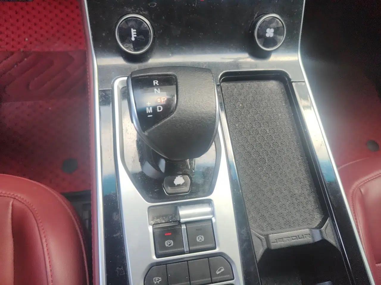 JETOUR X90 PLUS 2025 1.6TD DCT Elite Edition 5 Seats — миниатюра 15