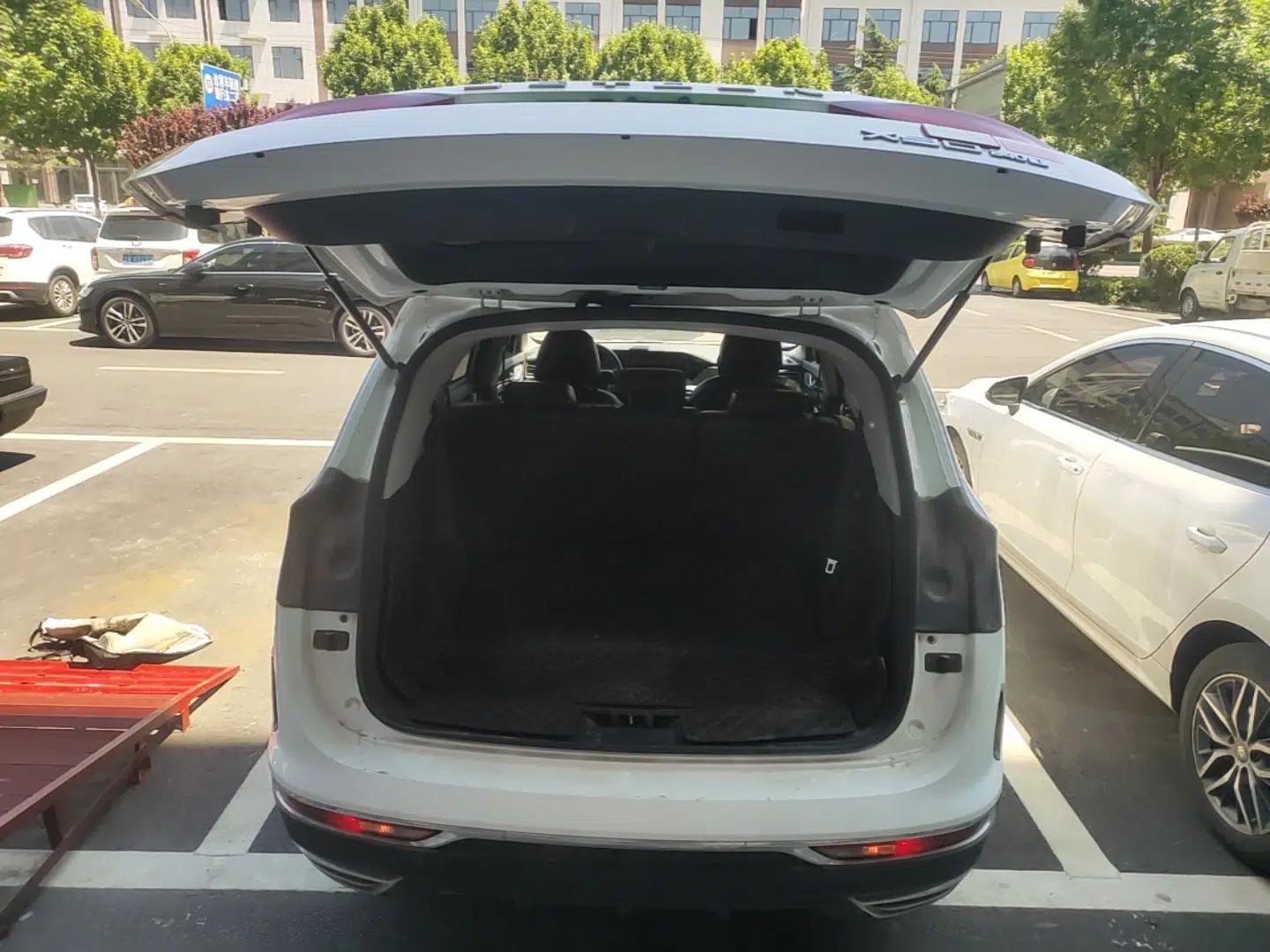 JETOUR X90 2020 1.5T Manual Shadow Fun Edition 7-Seater — миниатюра 22