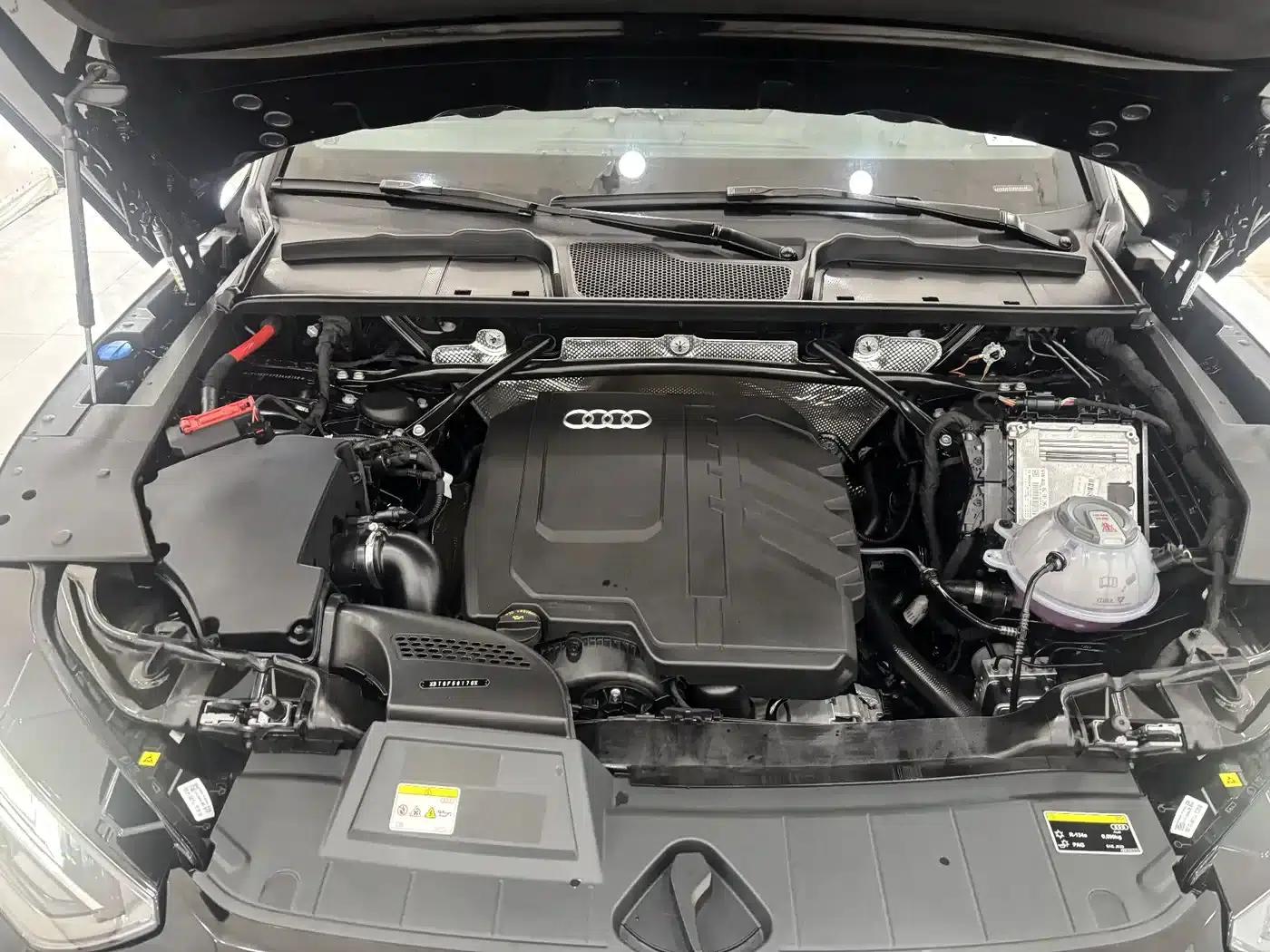 Audi Q5L Sportback 2025 quattro 45th Anniversary Edition 40 TFSI Luxury — миниатюра 31