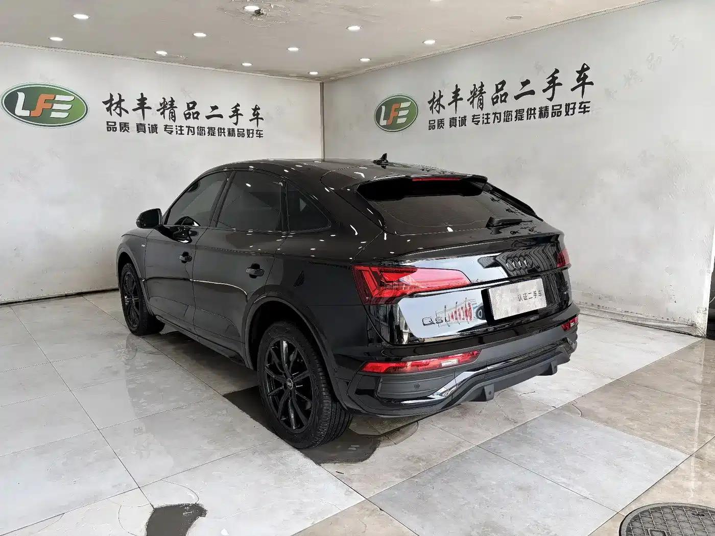Audi Q5L Sportback 2025 quattro 45th Anniversary Edition 40 TFSI Luxury — миниатюра 6