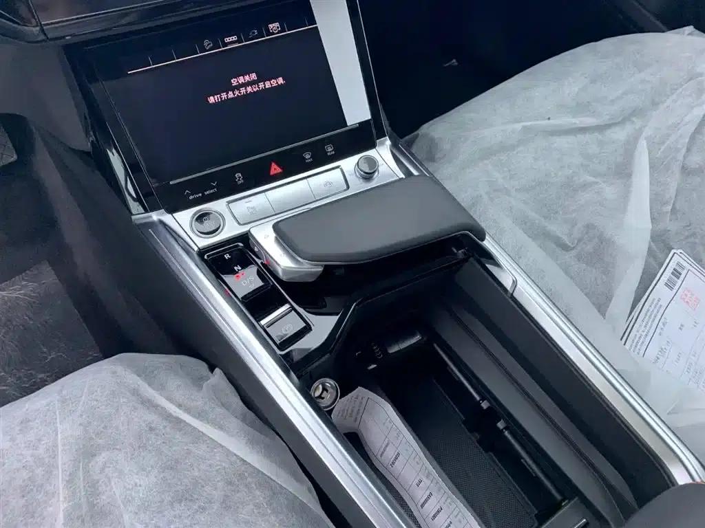 Audi e-tron 2021 50 quattro Luxury — миниатюра 23