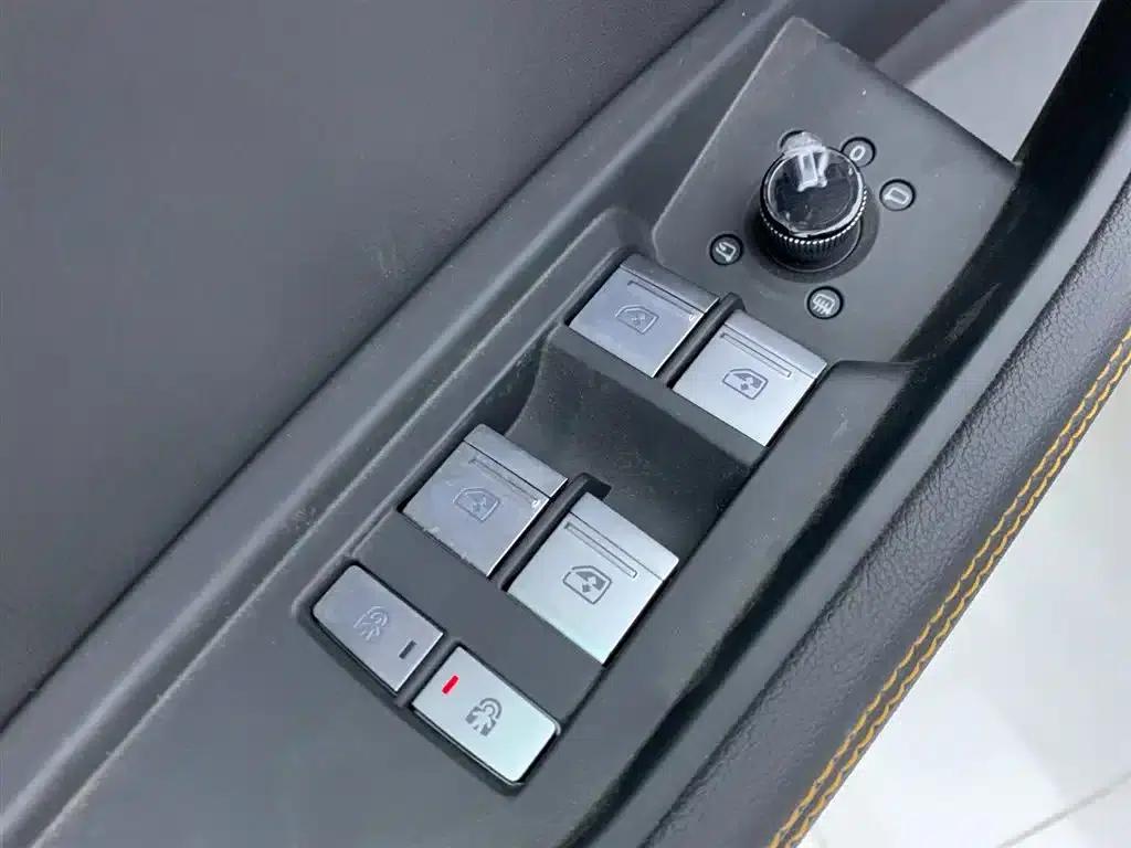 Audi e-tron 2021 50 quattro Luxury — миниатюра 28