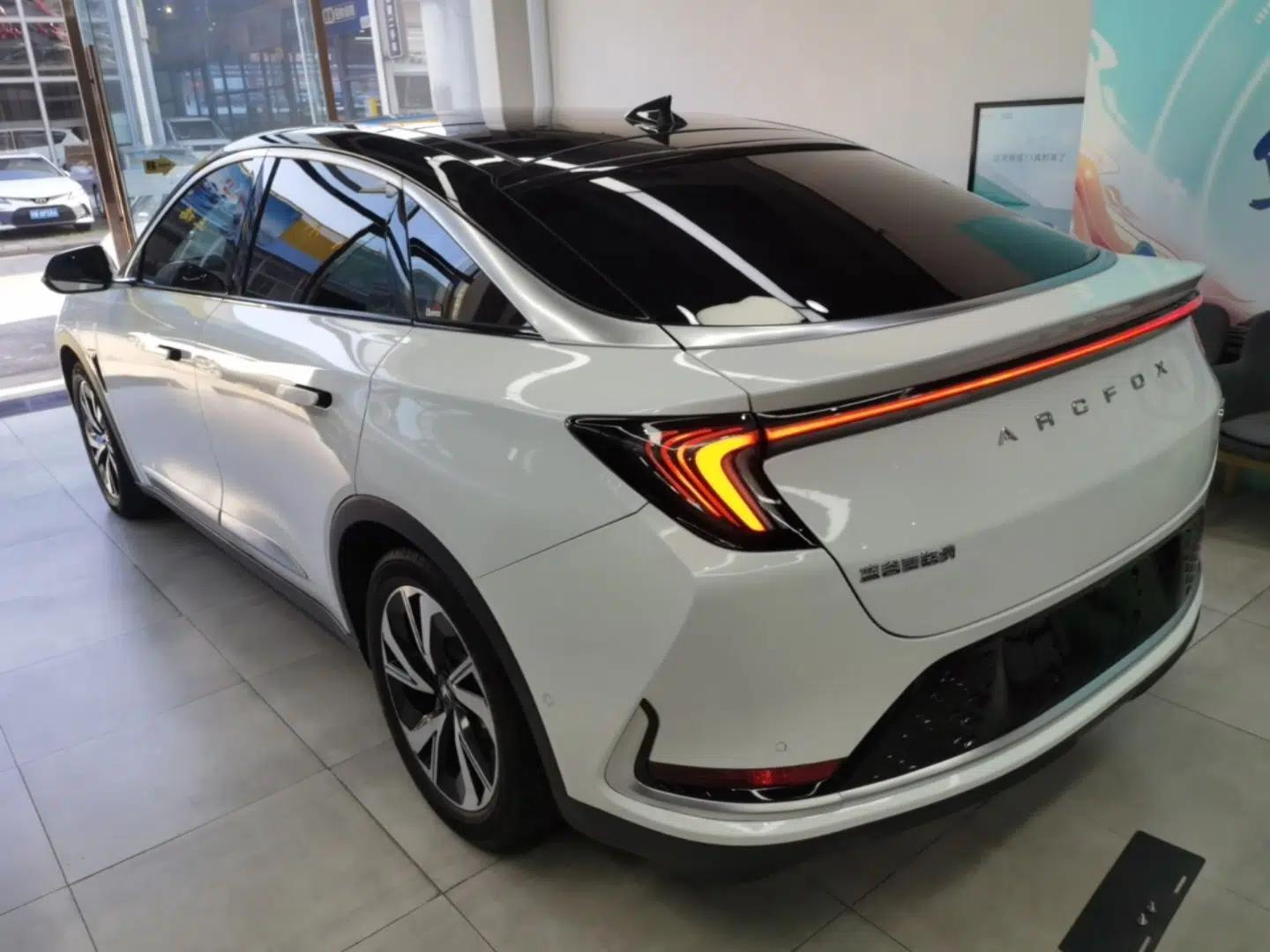 ARCFOX Alpha S 2021 708S+ 160kW — миниатюра 4