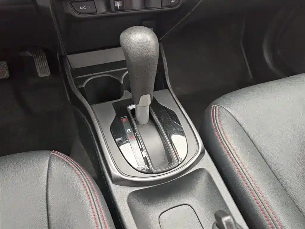 2017 Honda Crider 1.5L CVT Classic Edition — миниатюра 14